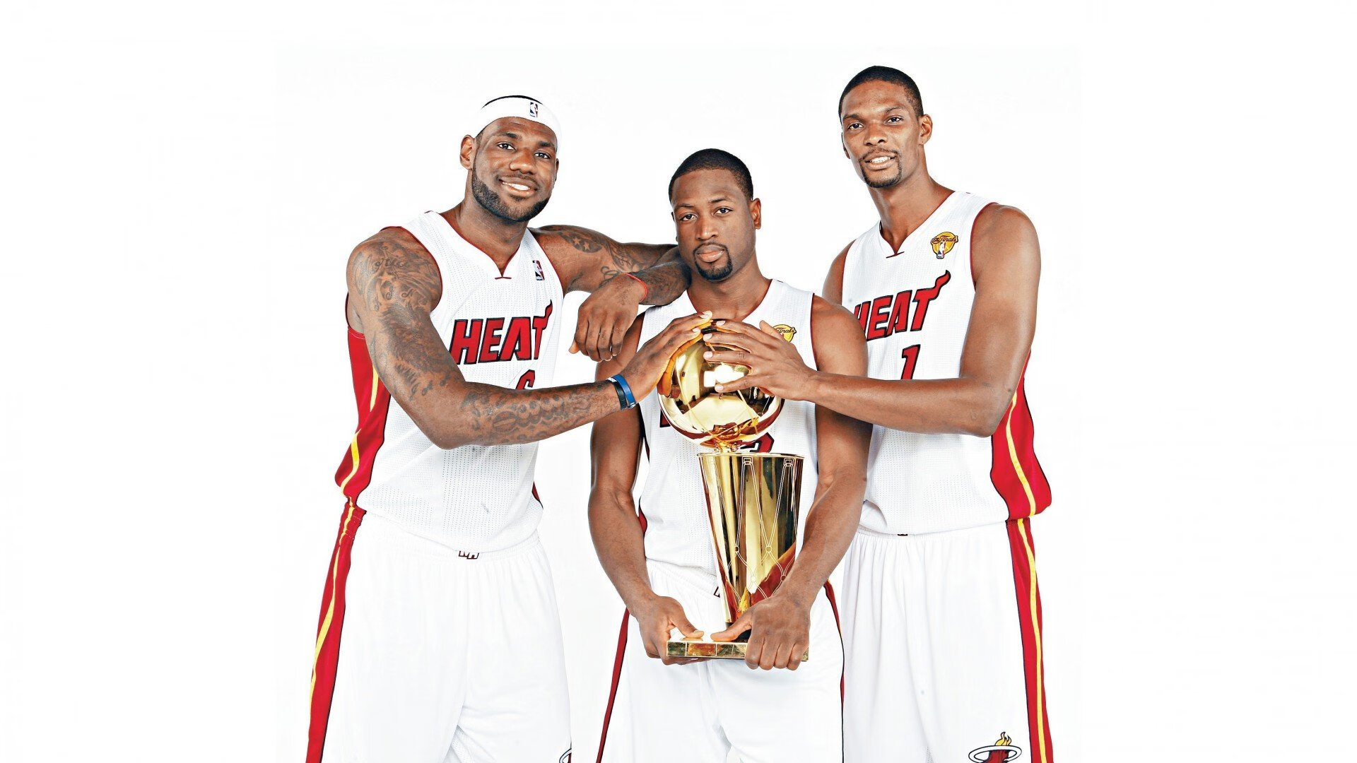 电竞世界杯震撼开幕，全球顶尖战队角逐荣耀之巅